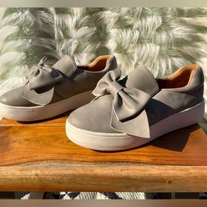 J. Adam’s Wally Platform Sneakers Grey Nubuck Sz. 8.5